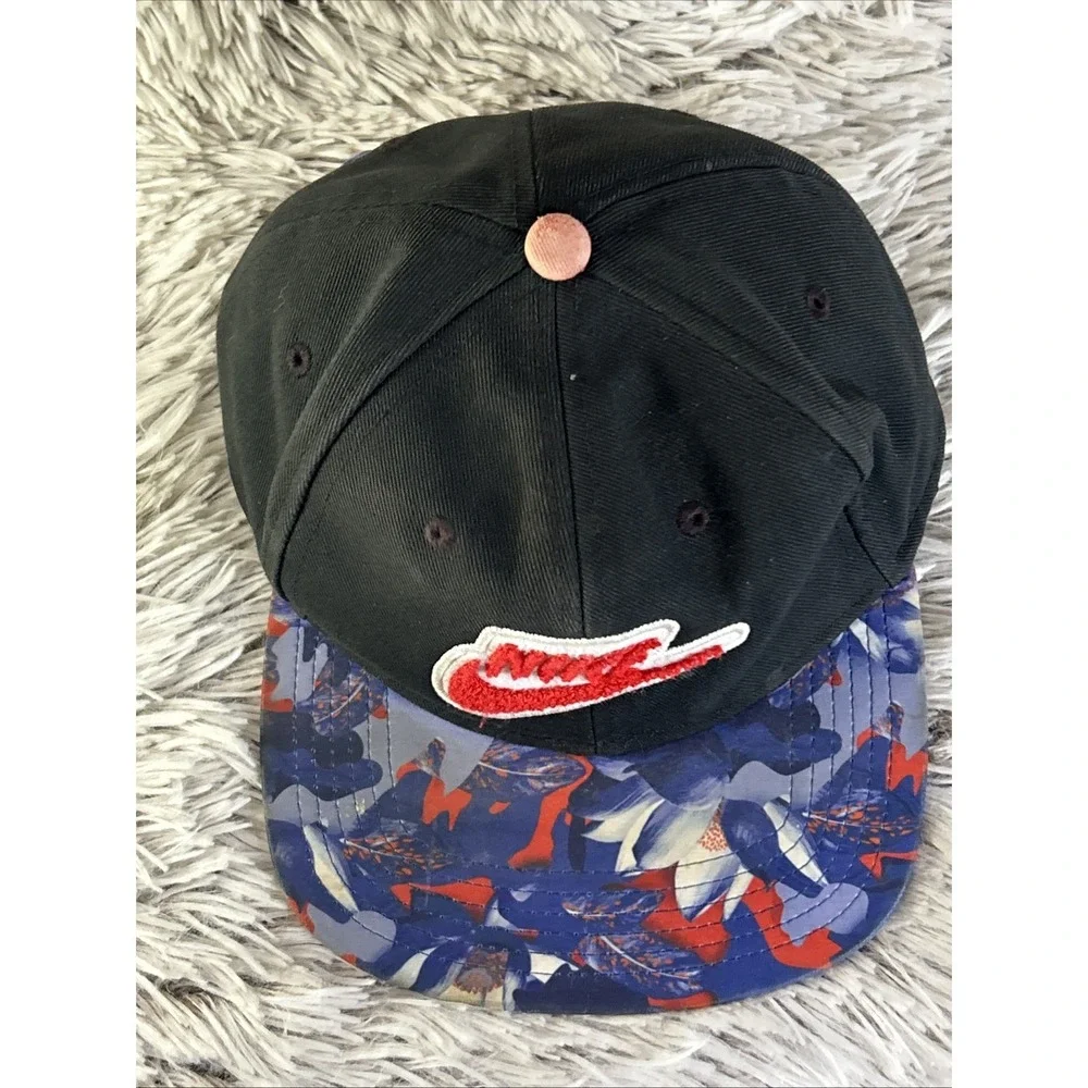Nike Pro Snapback‎ Hat Baseball Cap Black Streetwear Floral Tropical Resort OSFM